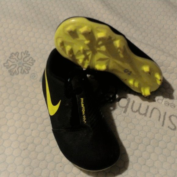 Children's Nike phantom cleat's size 10 - Picture 1 of 3
